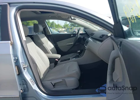 2006 Volkswagen Passat 3.6 from USA, damaged, VIN WVWAU73C26P079291